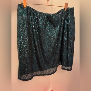 Sequined emerald green mini skirt